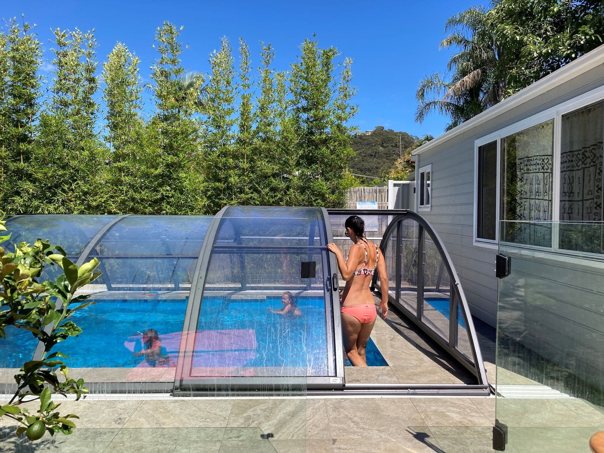 pool-enclosure-lock-cover-lockable-albixon-kbl-australia-enclosures4